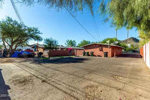Exterior - 321 E Carol Ave, Phoenix, AZ 85020 photo 7 of 8
