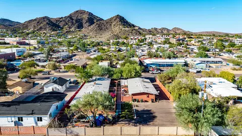 View/Area - 321 E Carol Ave, Phoenix, AZ 85020 photo 6 of 10