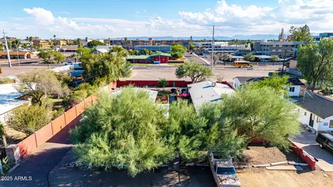 View/Area - 321 E Carol Ave, Phoenix, AZ 85020 photo 1 of 10