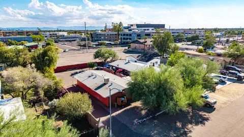 View/Area - 321 E Carol Ave, Phoenix, AZ 85020 photo 10 of 10
