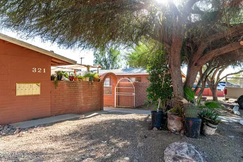 Exterior - 321 E Carol Ave, Phoenix, AZ 85020 photo 2 of 8