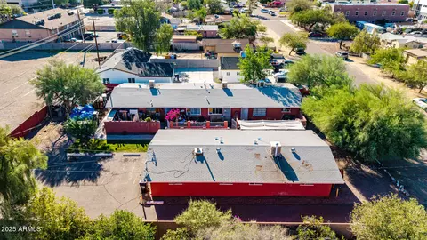 View/Area - 321 E Carol Ave, Phoenix, AZ 85020 photo 8 of 10