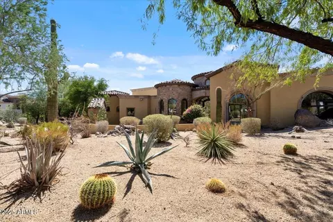 4037 N Pinnacle Hills Cir, Mesa, AZ 85207