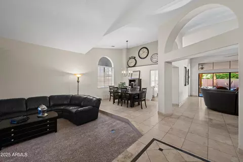 1032 S Copper Key Ct, Gilbert, AZ 85233 photo 7