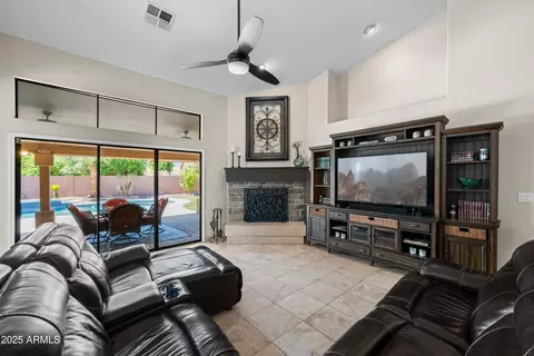 1032 S Copper Key Ct, Gilbert, AZ 85233 photo 18