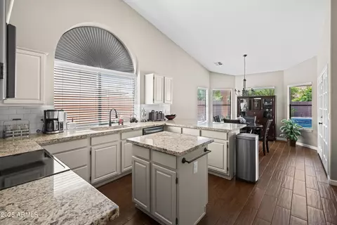 1032 S Copper Key Ct, Gilbert, AZ 85233 photo 10