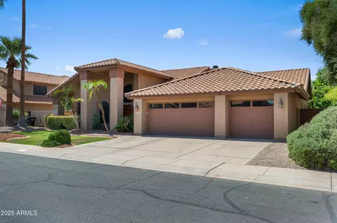 1032 S Copper Key Ct, Gilbert, AZ 85233 photo 3