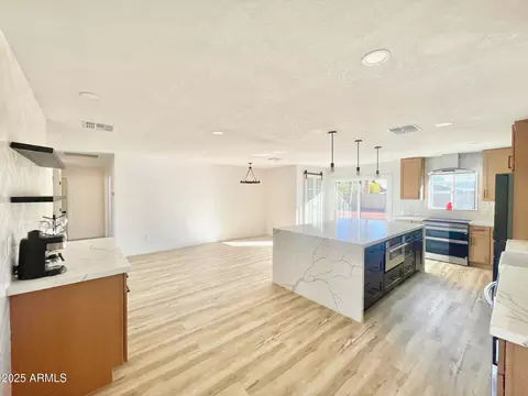 Kitchen - 4401 E Voltaire Ave, Phoenix, AZ 85032 photo 1 of 4