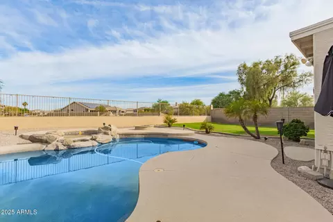 7449 W Honeysuckle Dr, Peoria, AZ 85383