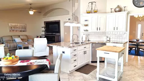 Kitchen - 8224 E Nido Ave, Mesa, AZ 85209 photo 4 of 4