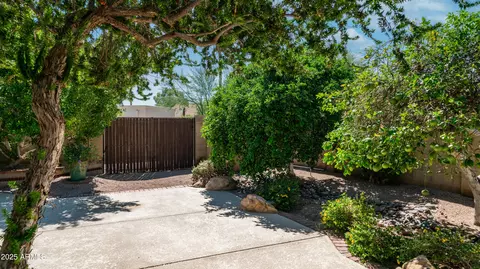 3835 E Talowa St, Phoenix, AZ 85044 photo 51
