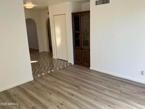 Living - 2515 E Claire Dr, Phoenix, AZ 85032 photo 4 of 6