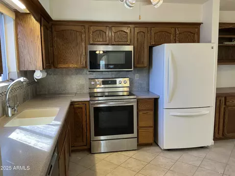 Kitchen - 2515 E Claire Dr, Phoenix, AZ 85032 photo 3 of 3