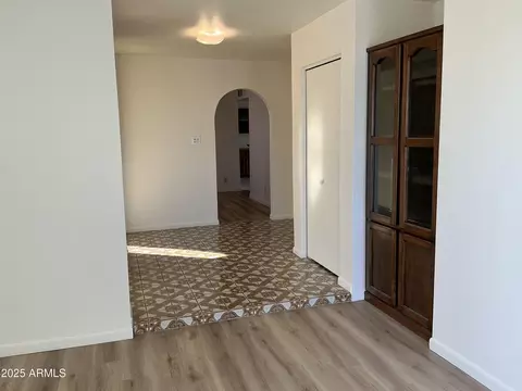 Entry Way - 2515 E Claire Dr, Phoenix, AZ 85032 photo 4 of 5