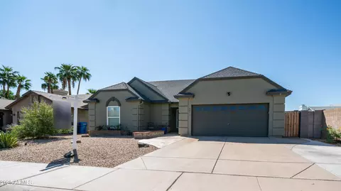 Exterior - 4411 E Ashurst Dr, Phoenix, AZ 85048 photo 4 of 6