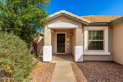 Exterior - 4251 E Sundance Ave, Gilbert, AZ 85297 photo 2 of 10