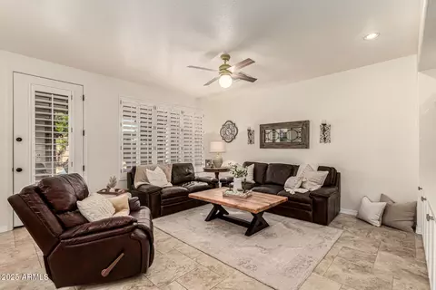 Living - 3877 S Seton Ave, Gilbert, AZ 85297 photo 3 of 5