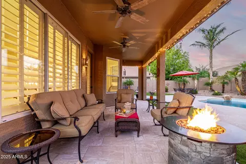 Exterior - 3877 S Seton Ave, Gilbert, AZ 85297 photo 5 of 8