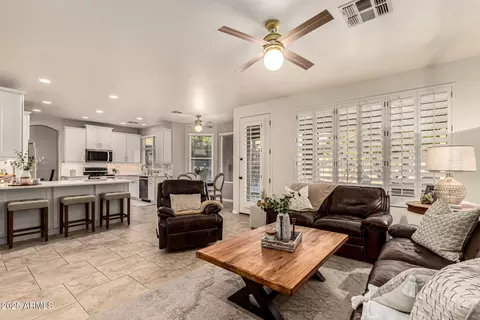 Living - 3877 S Seton Ave, Gilbert, AZ 85297 photo 5 of 5
