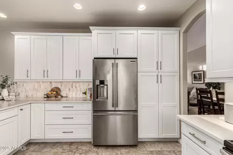 Kitchen - 3877 S Seton Ave, Gilbert, AZ 85297 photo 3 of 5