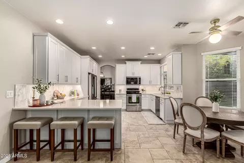 Kitchen - 3877 S Seton Ave, Gilbert, AZ 85297 photo 1 of 5