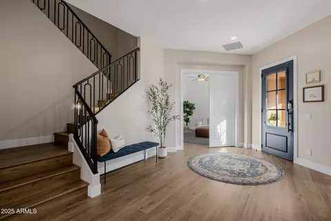 Entry Way - 7622 E Knoll St, Mesa, AZ 85207 photo 2 of 7
