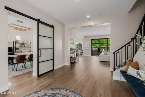 Entry Way - 7622 E Knoll St, Mesa, AZ 85207 photo 1 of 7