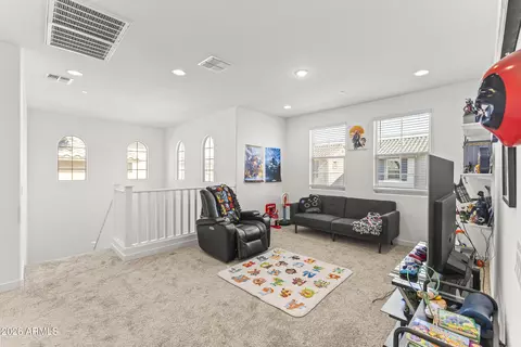 Entry Way - 654 S Beebe St, Gilbert, AZ 85296 photo 3 of 4