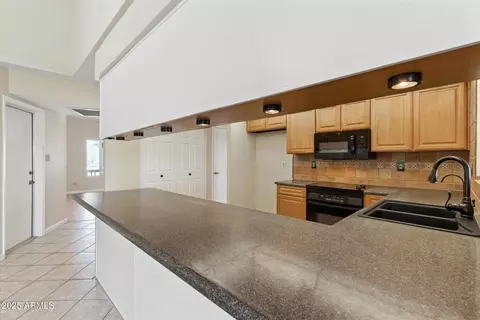 Kitchen - 8941 E Decatur Rd, Mesa, AZ 85207 photo 4 of 4