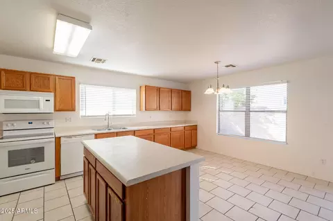 3485 S Bowman Rd, Apache Junction, AZ 85119 photo 9