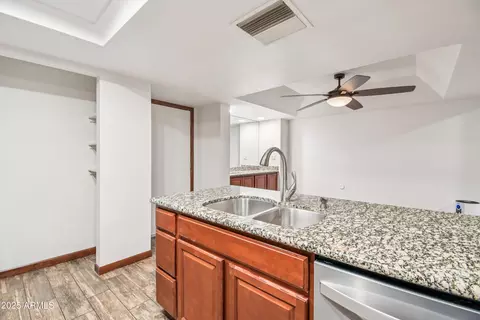 Kitchen - 4 E La Diosa Dr, Tempe, AZ 85282 photo 3 of 3