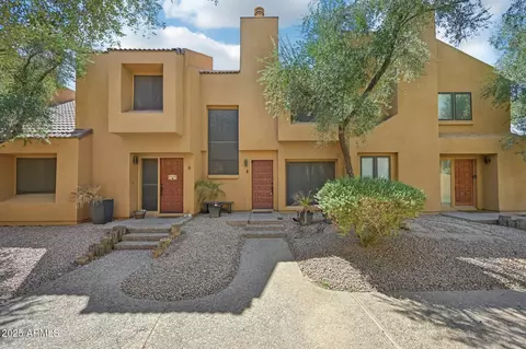 4 E La Diosa Dr, Tempe, AZ 85282