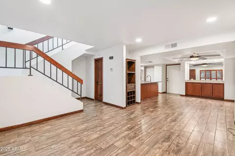 Living - 4 E La Diosa Dr, Tempe, AZ 85282 photo 5 of 6