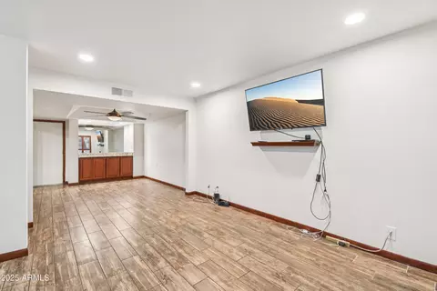 Living - 4 E La Diosa Dr, Tempe, AZ 85282 photo 4 of 6