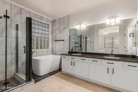15471 W Post Cir, Surprise, AZ 85374