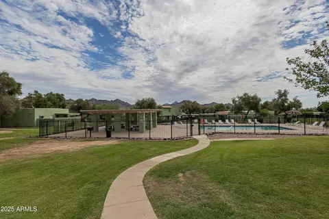 Exterior - 708 E Cochise Dr #A, Phoenix, AZ 85020 photo 7 of 8