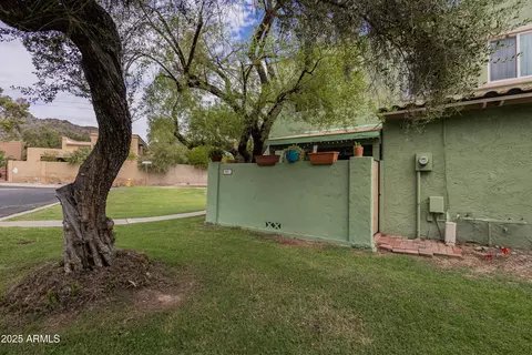 Exterior - 708 E Cochise Dr #A, Phoenix, AZ 85020 photo 1 of 8