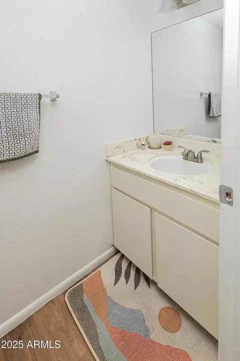 Bath - 708 E Cochise Dr #A, Phoenix, AZ 85020 photo 4 of 4