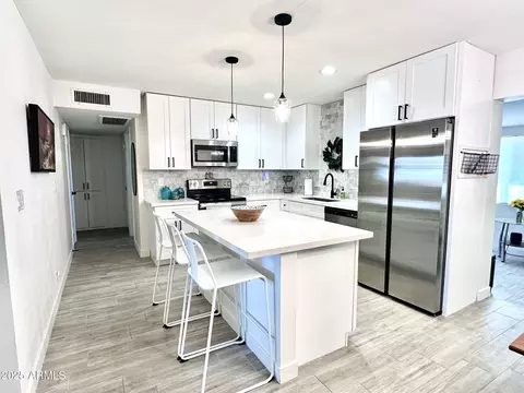 Kitchen - 5527 E Dallas St, Mesa, AZ 85205 photo 2 of 4