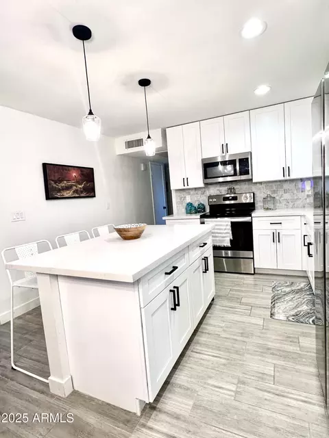5527 E Dallas St, Mesa, AZ 85205