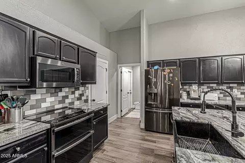 Kitchen - 8723 E Posada Ave, Mesa, AZ 85212 photo 4 of 4