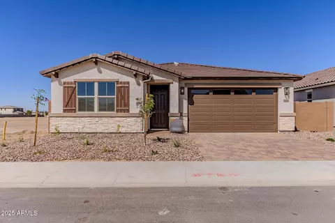 5010 W Chuck Box Rd, Laveen, AZ 85339