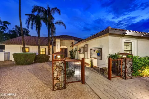 5835 E Angela Dr, Scottsdale, AZ 85254