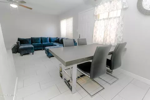 4255 N 68th Dr, Phoenix, AZ 85033 photo 4
