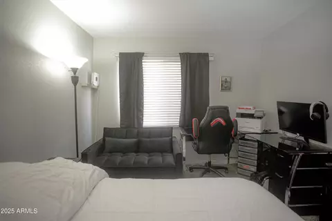 4255 N 68th Dr, Phoenix, AZ 85033 photo 10