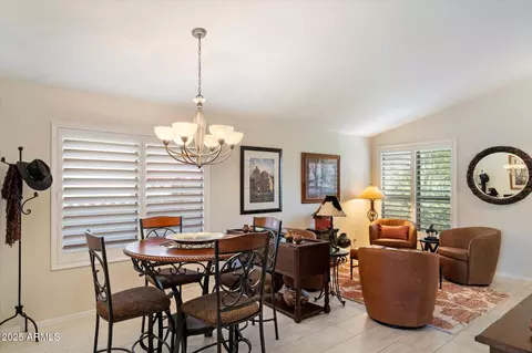 Dining - 3042 E Roveen Ave, Phoenix, AZ 85032 photo 1 of 2