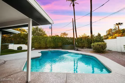 1458 E Tuckey Ln, Phoenix, AZ 85014 photo 9