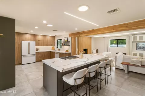 1458 E Tuckey Ln, Phoenix, AZ 85014 photo 14