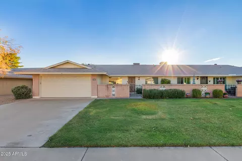 10611 W El Capitan Cir, Sun City, AZ 85351