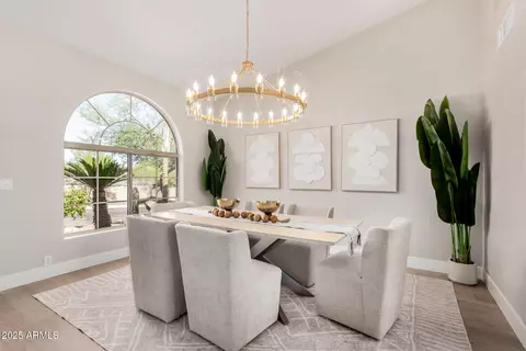 Dining - 1825 E Marilyn Rd, Phoenix, AZ 85022 photo 2 of 3
